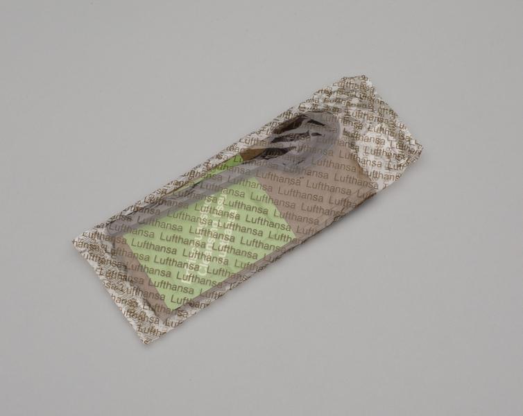 Image: utensil set: Lufthansa