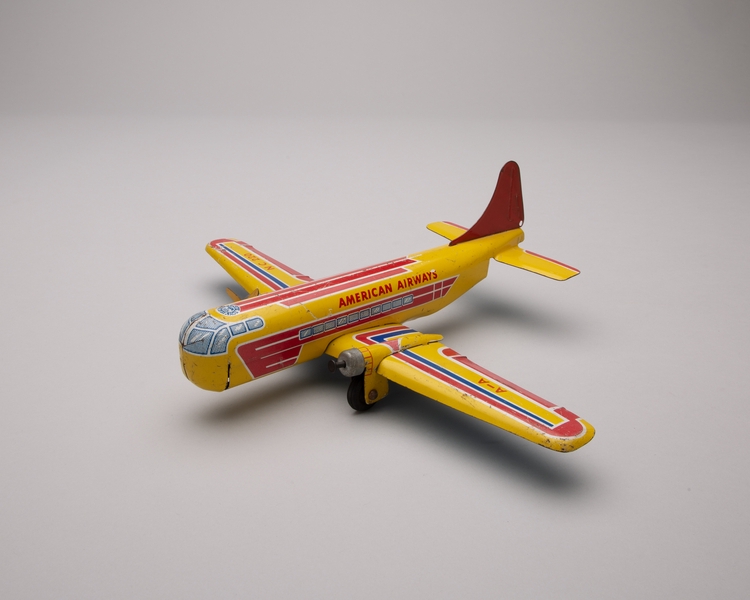 Image: toy airplane: American Airways twin engine aircraft