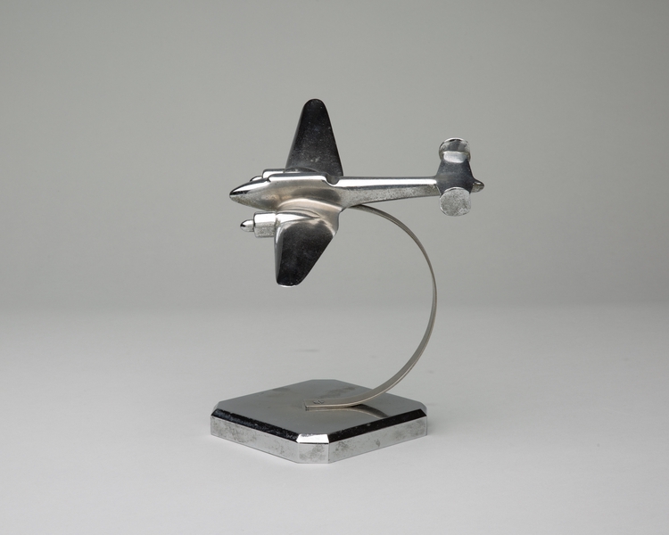 Image: model airplane: Potez 630 
