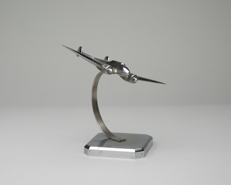 Image: model airplane: Potez 630 
