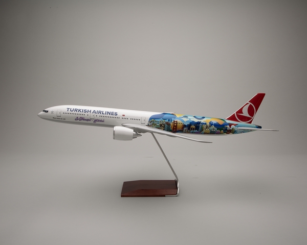 Objects | model airplane: Turkish Airlines, Boeing 777-300ER | SFO