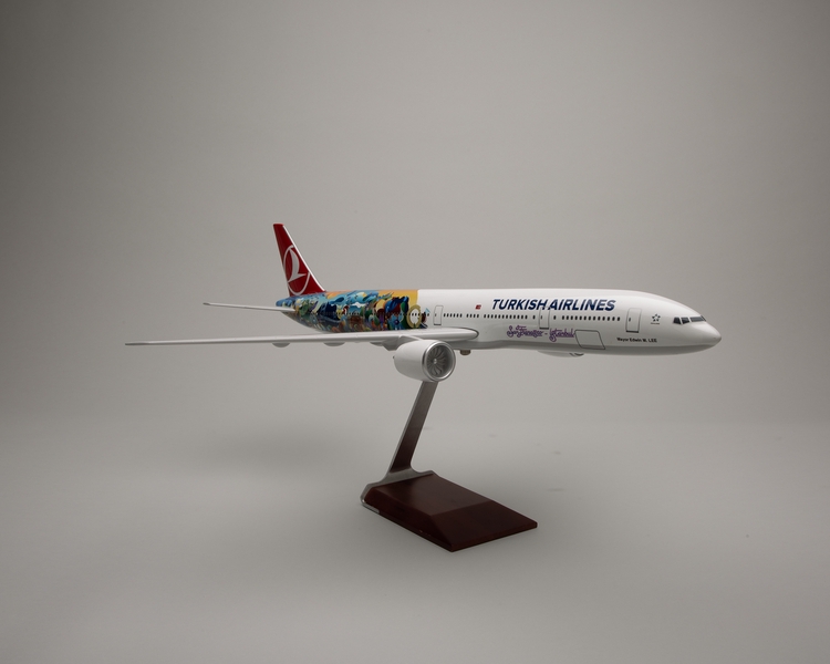 Image: model airplane: Turkish Airlines, Boeing 777-300ER