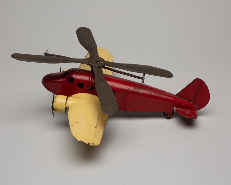 Image: toy airplane: gyroplane