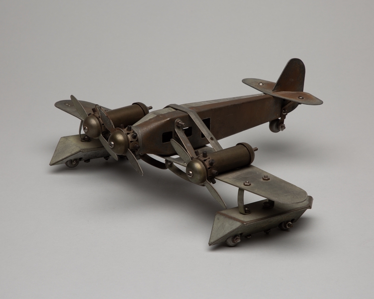 Image: toy airplane: seaplane