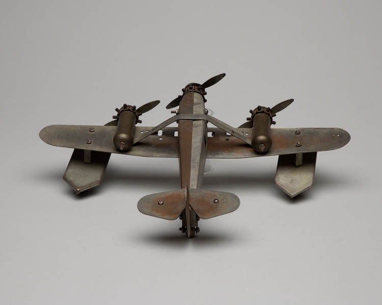 Image: toy airplane: seaplane