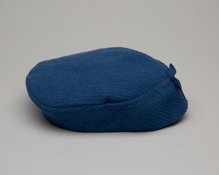 Image: stewardess hat: United Air Lines, winter