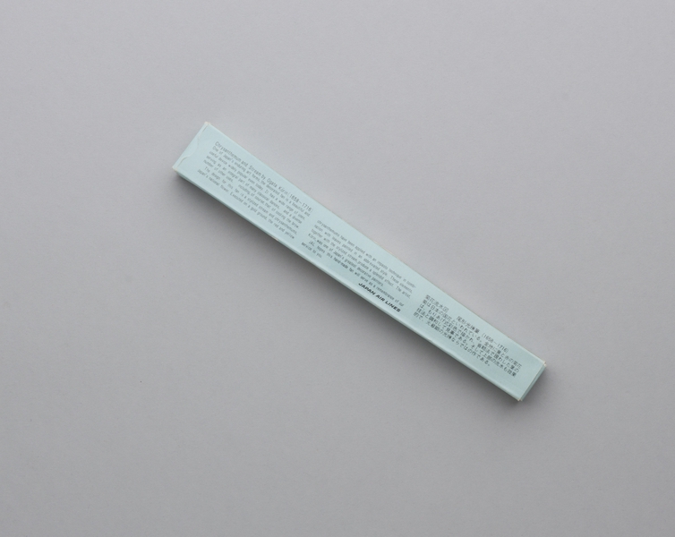 Image: folding fan: Japan Air Lines