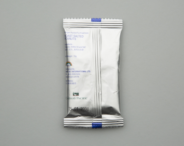 Image: snack packaging: Cathay Pacific Airways
