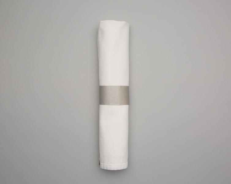 Image: napkin ring: United Airlines