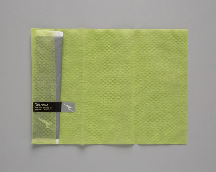 Image: meal tray liner and litter disposal bag: Qantas Airways