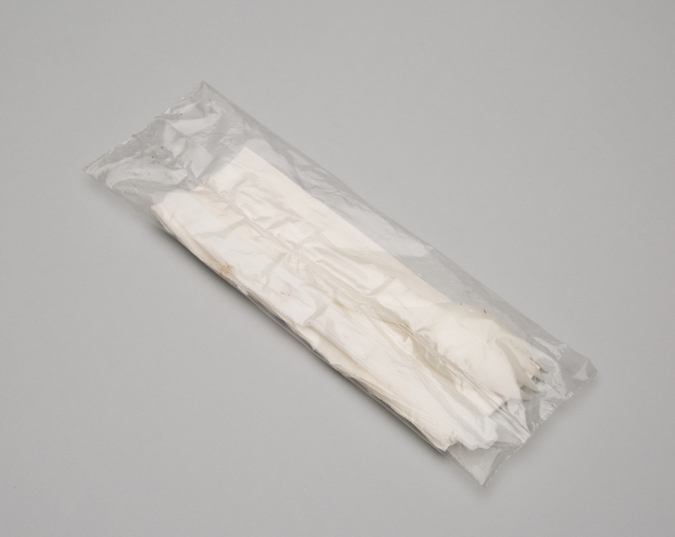 Image: utensil set: Republic Airlines
