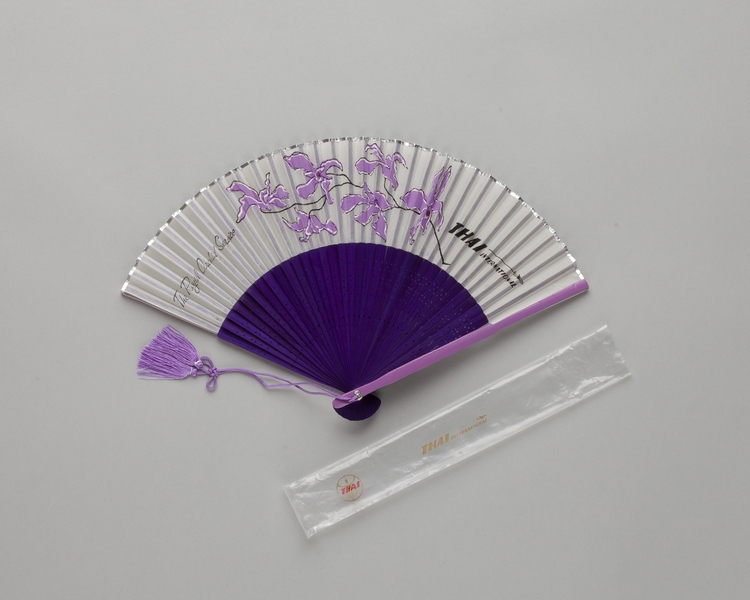 Image: folding fan: Thai Airways International