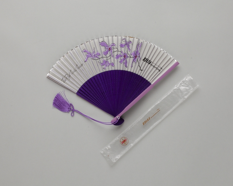 Image: folding fan: Thai Airways International