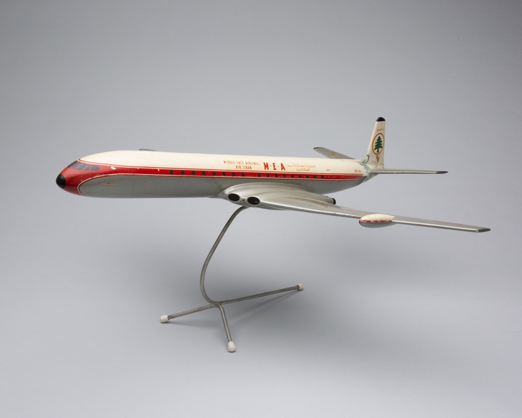 Image: model airplane: Middle East Airlines (MEA), de Havilland DH-106 Comet 4C