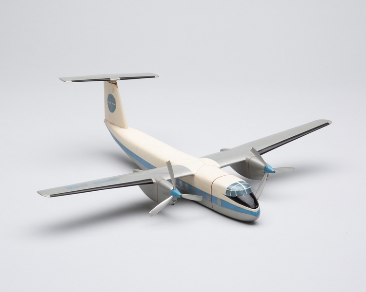 Image: model airplane: Pan American World Airways, de Havilland DHC-7