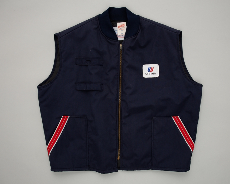 Image: mechanic vest: United Airlines