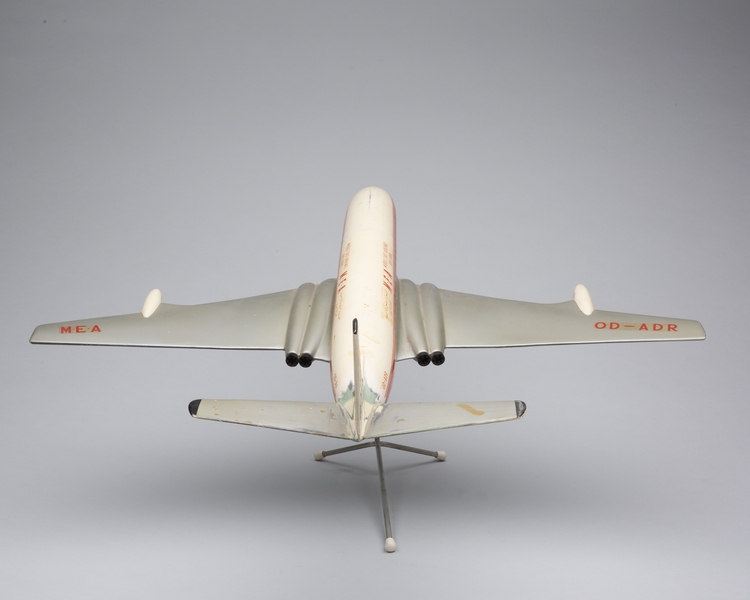 Image: model airplane: Middle East Airlines (MEA), de Havilland DH-106 Comet 4C