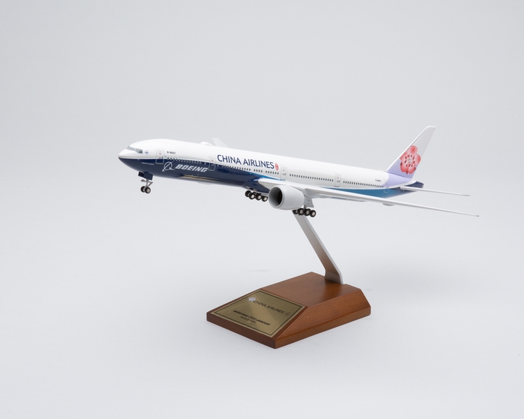 Image: model airplane: China Airlines, Boeing 777-300ER