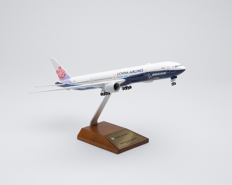 Image: model airplane: China Airlines, Boeing 777-300ER