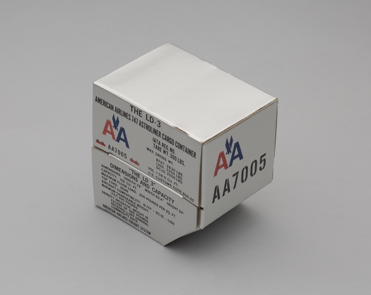 Image: matchbox case: American Airlines