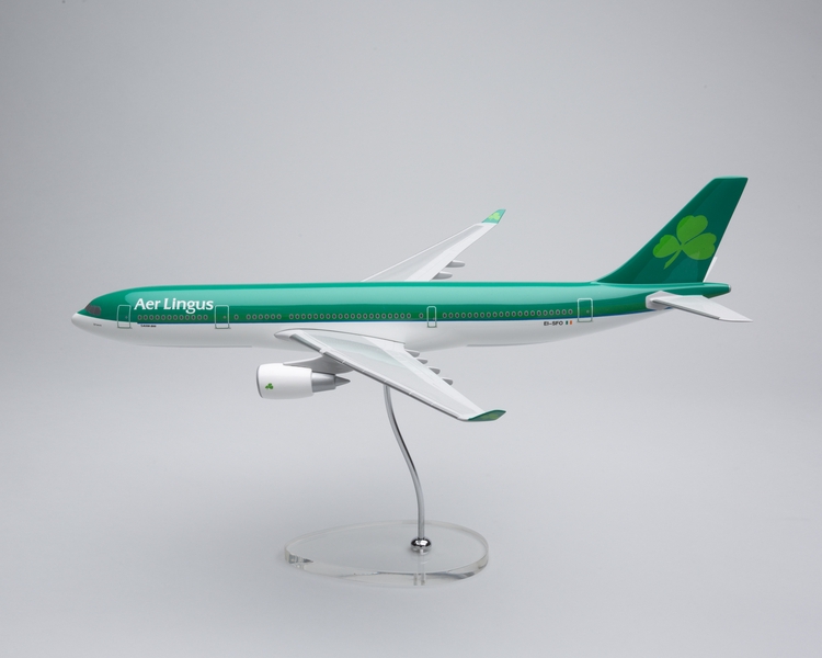 Image: model airplane: Aer Lingus, Airbus A330-200