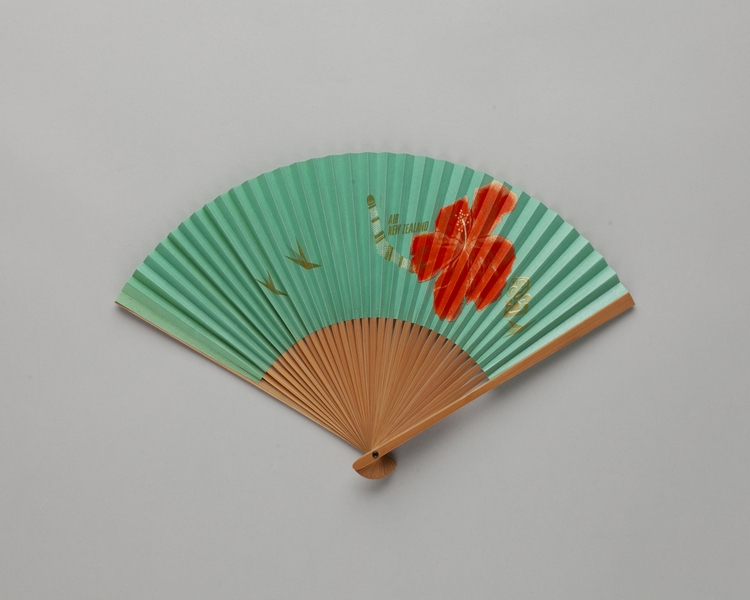 Image: folding fan: Air New Zealand