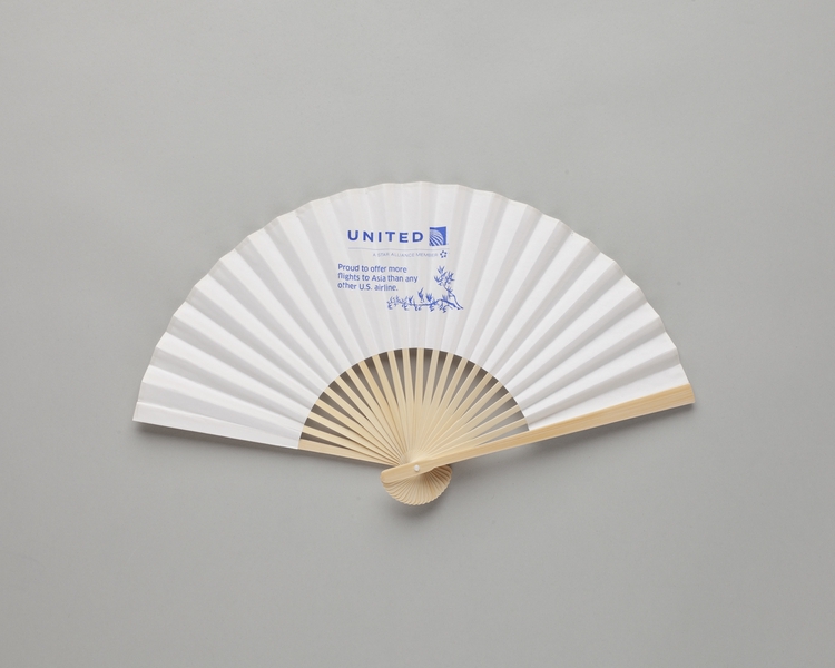 Image: folding fan: United Airlines