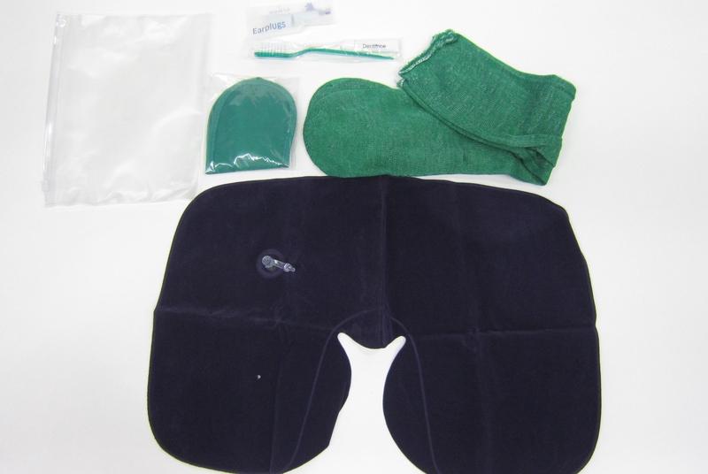 Image: amenity kit: Aer Lingus