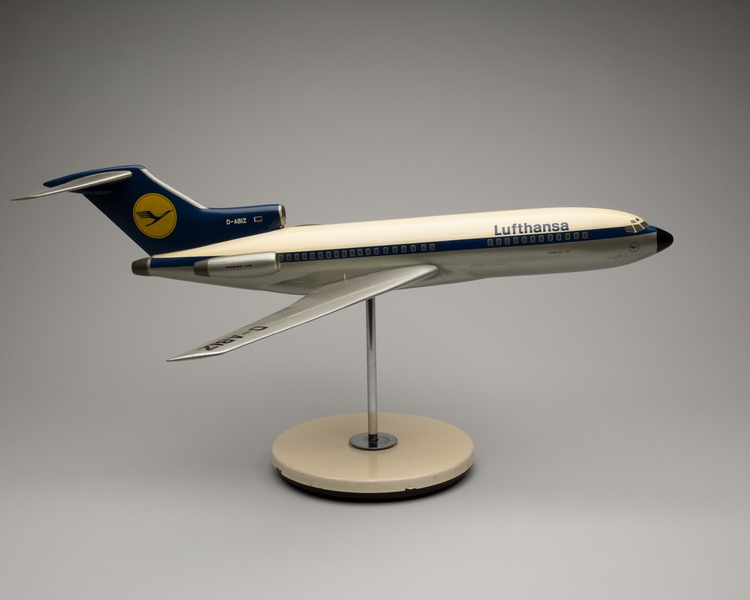 Image: model airplane: Lufthansa German Airlines, Boeing 727-100