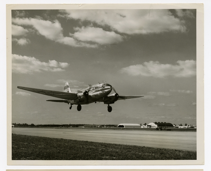 Image: photograph: Pan American World Airways, Curtiss C-46 Commando