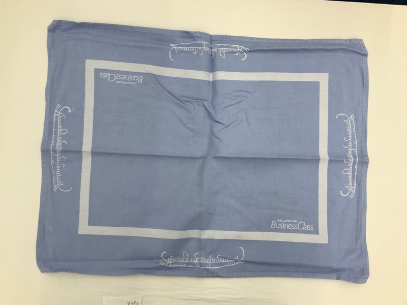 Image: meal tray liner: Icelandair, business class