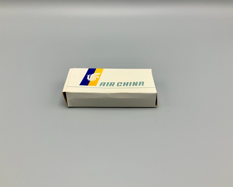 Image: tie tack: Air China