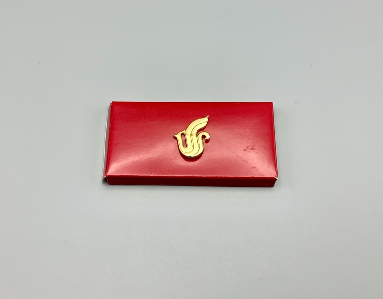 Image: tie tack: Air China