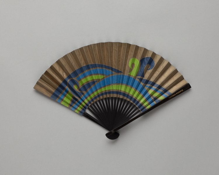 Image: folding fan: Cathay Pacific Airways