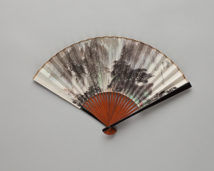 Image: folding fan: CAAC (Civil Aviation Administration of China)