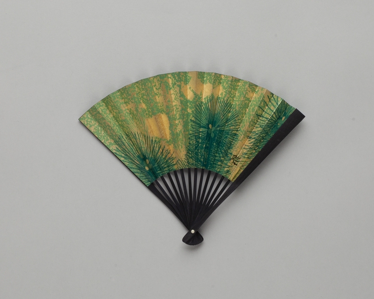Image: folding fan: Japan Air Lines