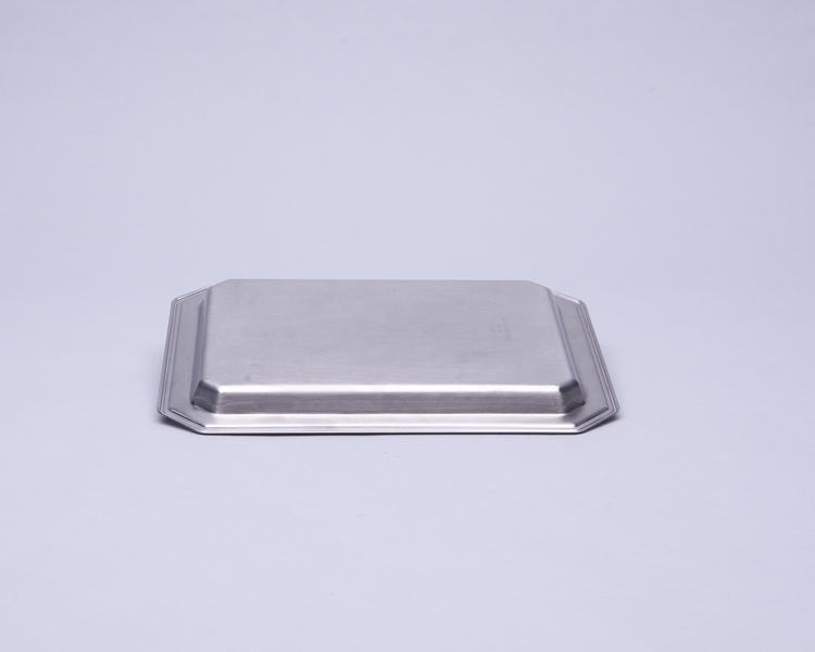 Image: serving tray: United Airlines