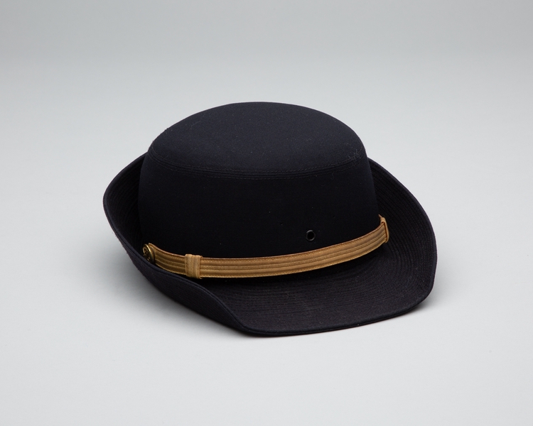 Image: flight officer hat: United Airlines