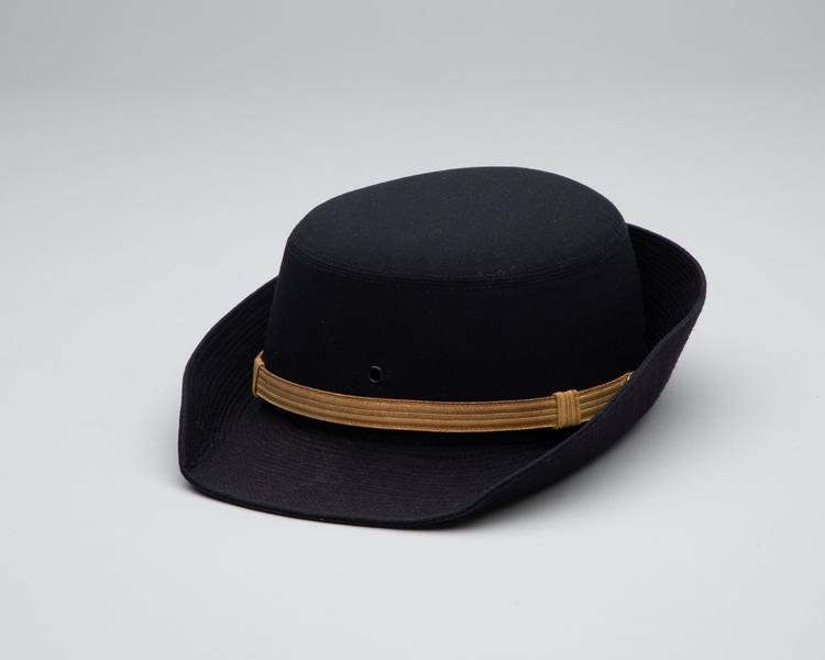 Image: flight officer hat: United Airlines