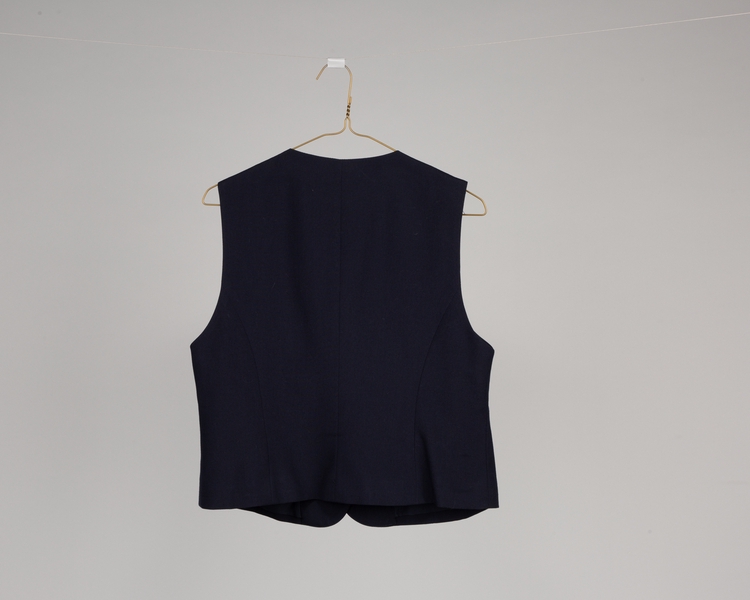 Image: ticket agent vest: American Airlines