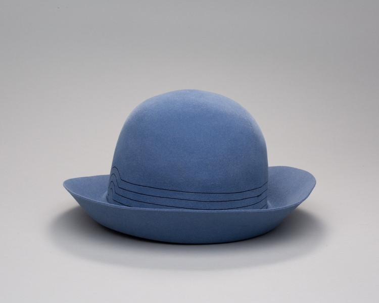 Image: flight attendant hat: Pan American World Airways