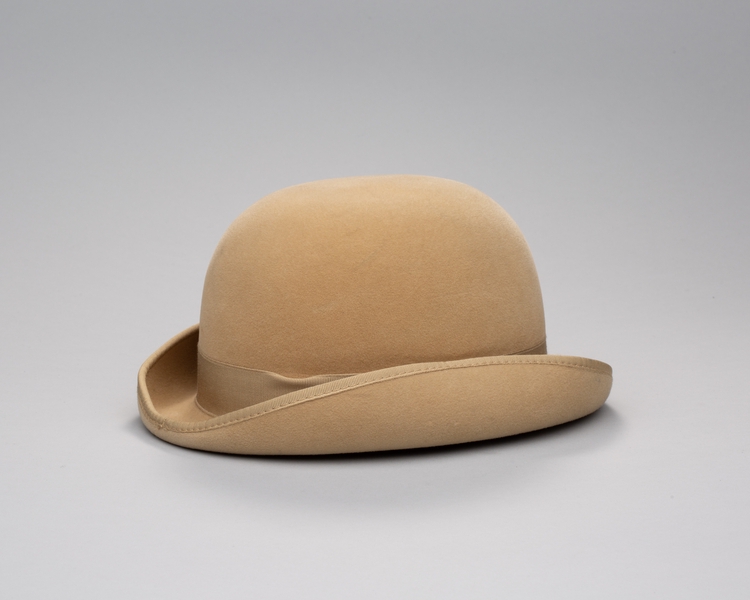 Image: stewardess hat: Pan American World Airways