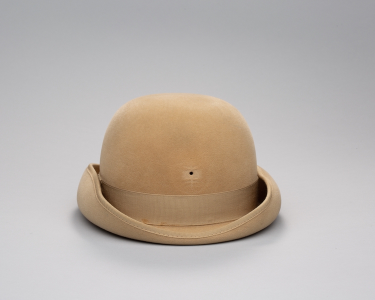 Image: stewardess hat: Pan American World Airways