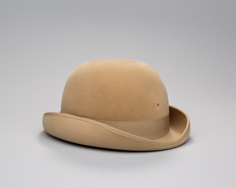 Image: stewardess hat: Pan American World Airways