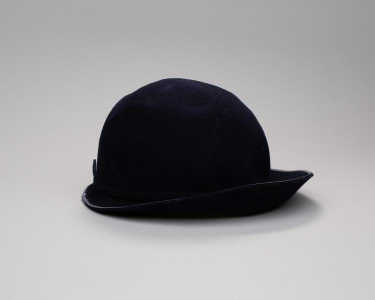 Image: flight attendant hat: Pan American World Airways