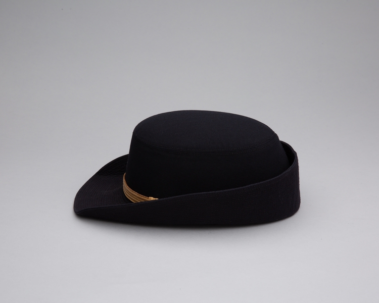 Image: flight officer hat: United Airlines