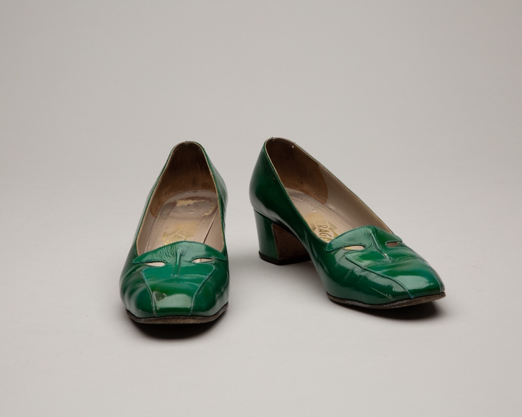 Image: flight attendant shoes: Braniff International