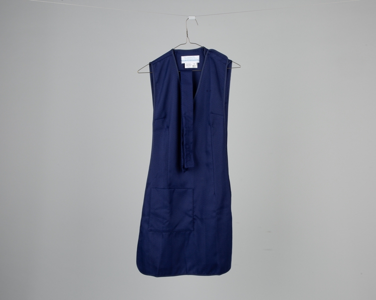 Image: flight attendant apron and belt: United Air Lines