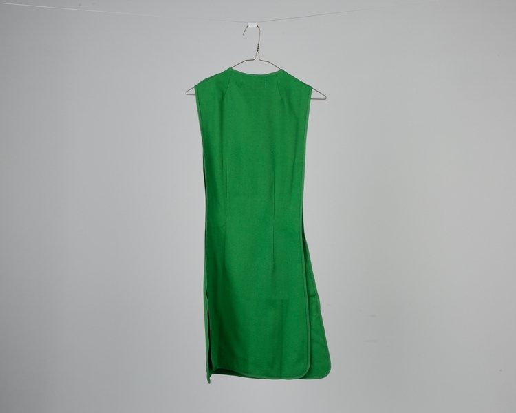 Image: flight attendant apron and belt: United Air Lines