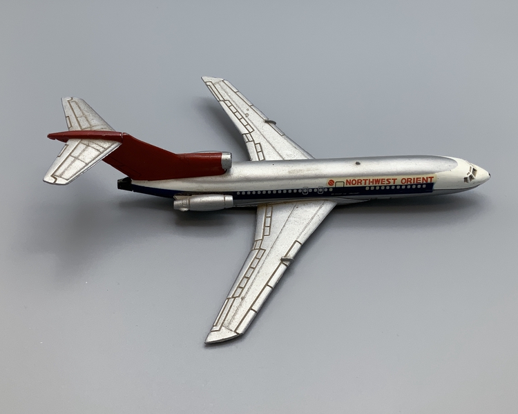 Image: miniature model: Northwest Orient, Boeing 727